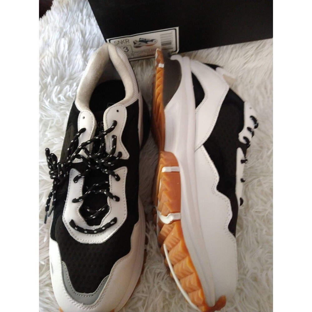 Snkr Project Prospect Park SN1941  White/ Black Size 13M